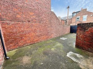 Photo 7- click for photo gallery